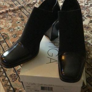 Via Spiga Hal bootie lightly worn sz 7